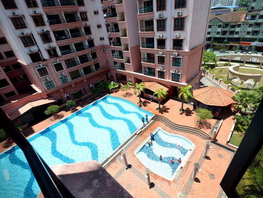 Kk Waterfront Suites At Marina Court Кота-Кинабалу Экстерьер фото